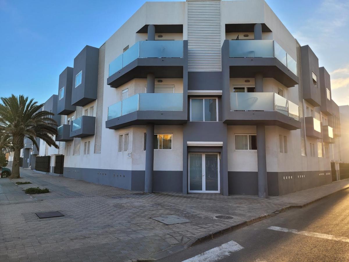 Beautiful, Modern Apartment In Sunny Corralejo Exterior foto